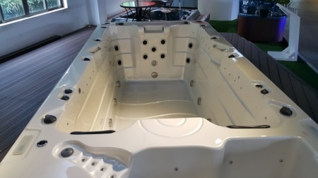 Плавательный спа-бассейн Sunrans SR-850 Плавательный спа-бассейн Sunrans SR-850